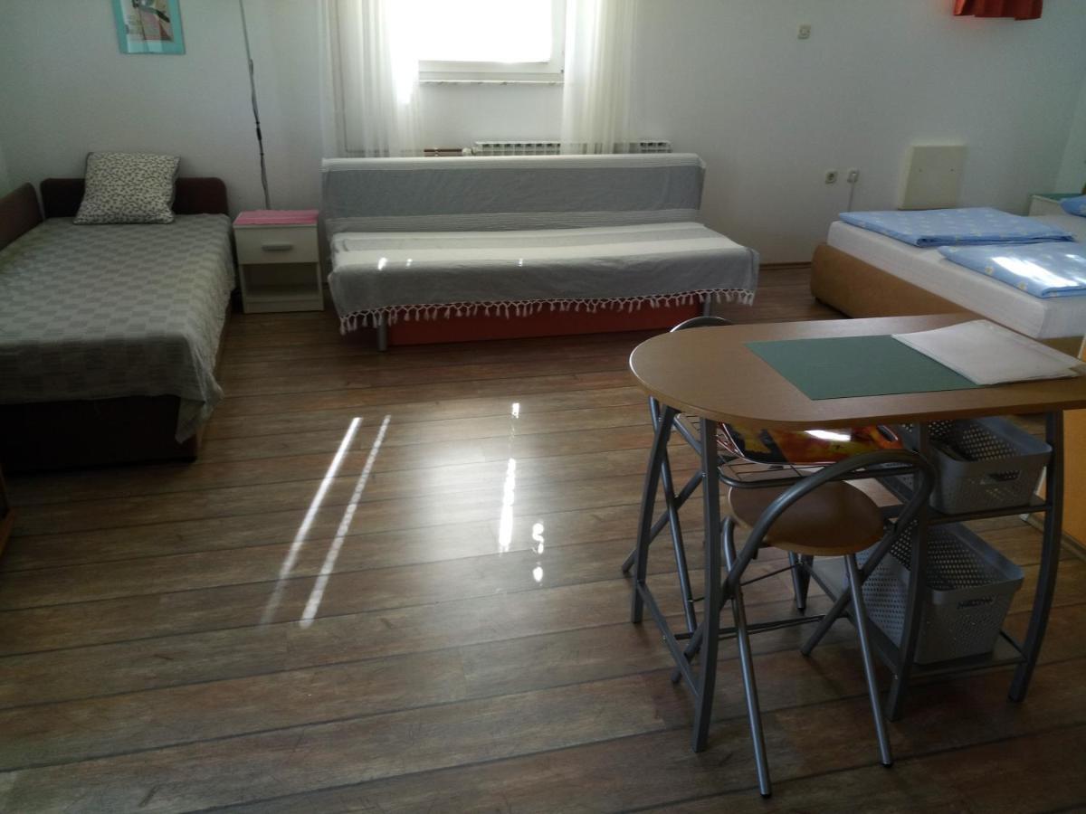 Studio Apartman Mak 杜加雷萨 外观 照片